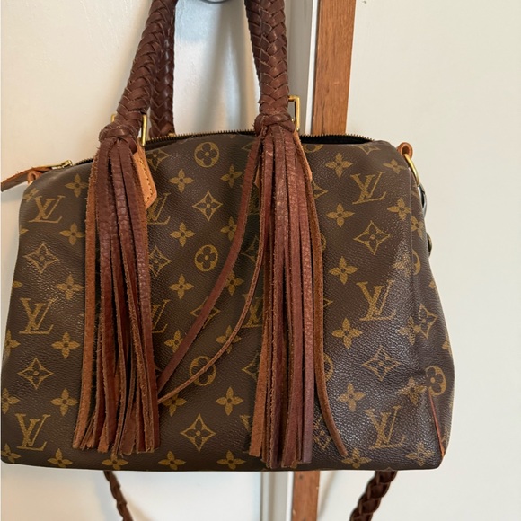 Vintage boho Louis Vuitton Crossbody Bag with Monogram Pattern and - Picture 3 of 7